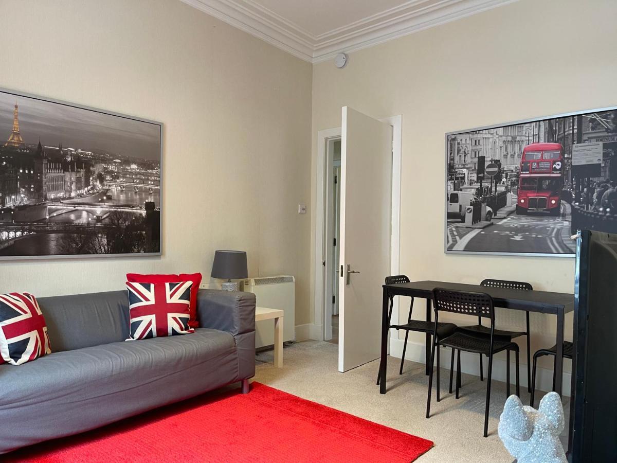 Beautiful 2 Bedroom Apartment- Prime Location, Aberdeen Centre 外观 照片