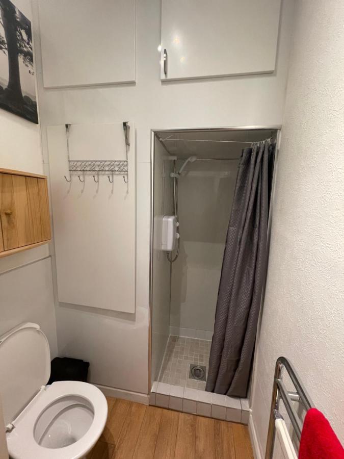 Beautiful 2 Bedroom Apartment- Prime Location, Aberdeen Centre 外观 照片