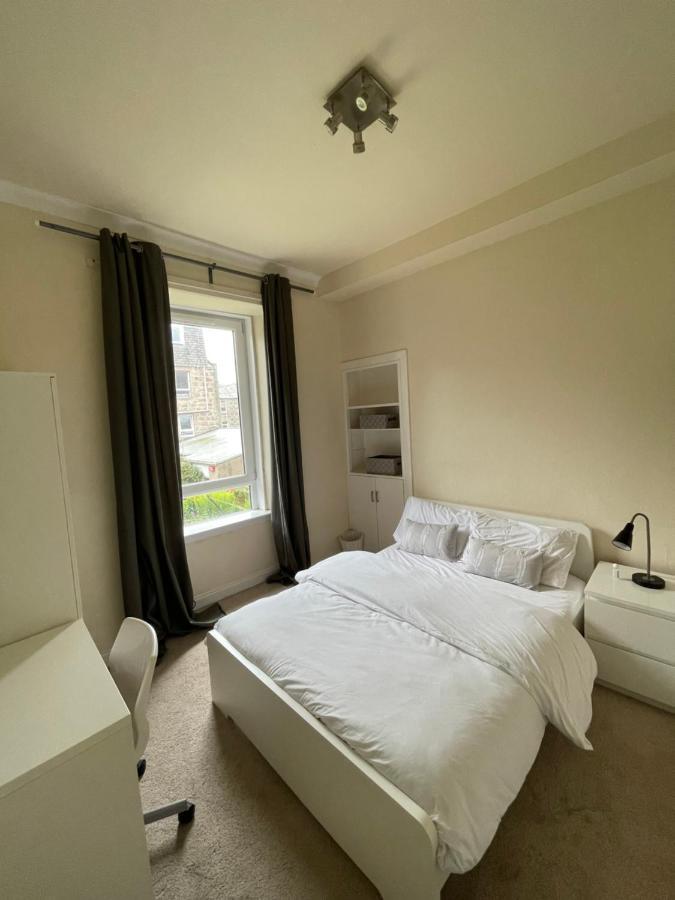 Beautiful 2 Bedroom Apartment- Prime Location, Aberdeen Centre 外观 照片